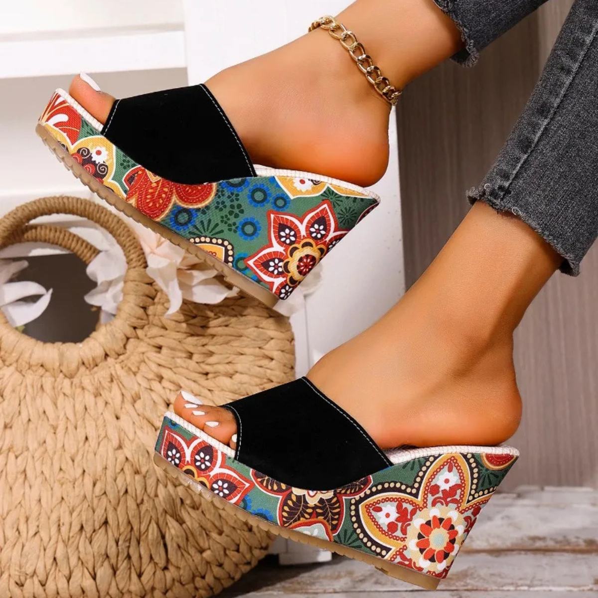 Joelle™ — Mules sculpturales à talon fleuri