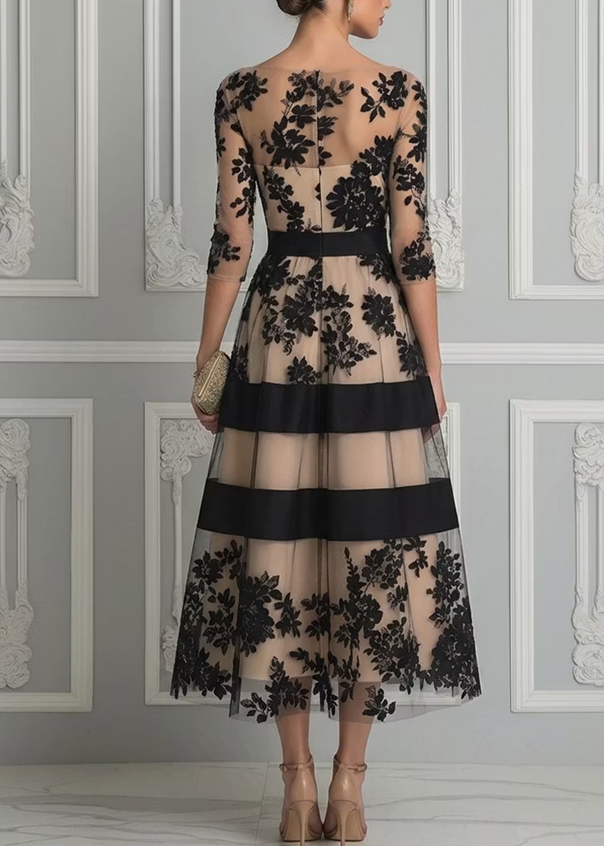 Robe Midi A-Line en Dentelle Noire Élégante